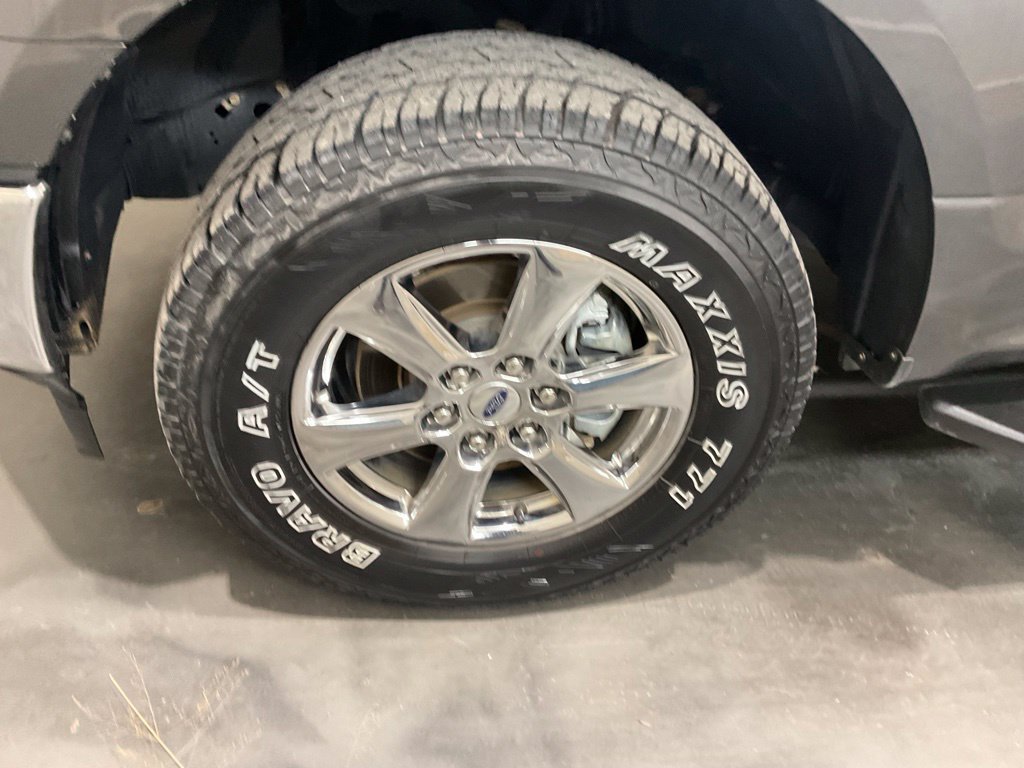 Used 2019 Ford F150 XLT w/ Equipment Group 302A Luxury AWD/4WD image 5