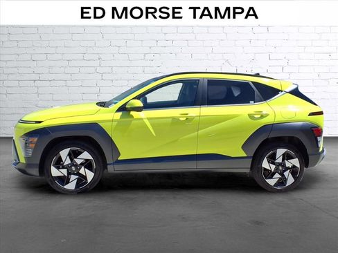 Used 2024 Hyundai Kona Limited FWD image 2