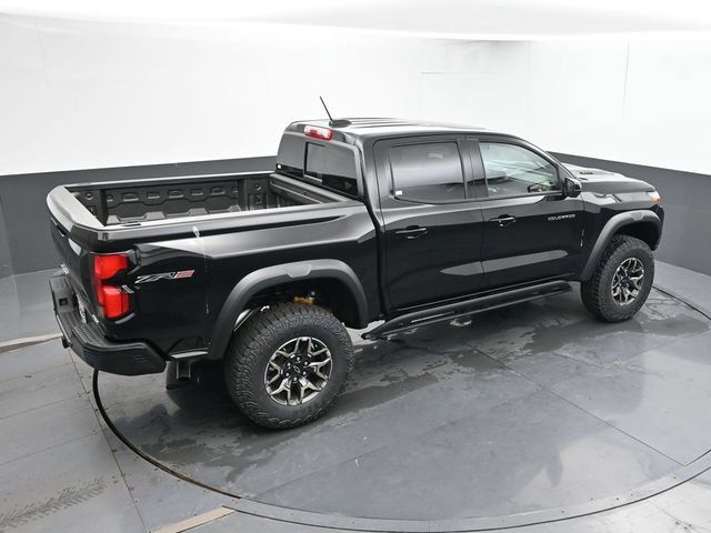 New 2026 Chevrolet Colorado ZR2 w/ Technology Package AWD/4WD image 36