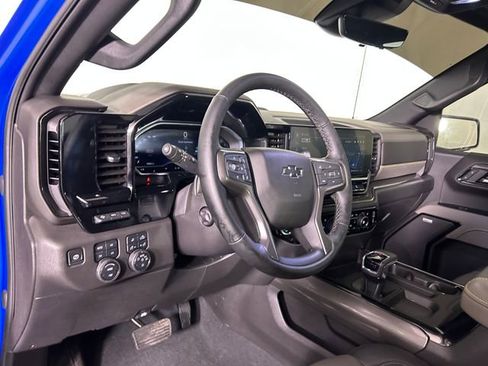 Used 2025 Chevrolet Silverado 1500 ZR2 w/ Technology Package image 14