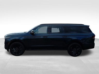 New 2026 Lincoln Navigator L Reserve w/ Jet Appearance Package