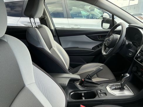 Used 2019 Subaru Crosstrek 2.0i Premium AWD/4WD image 9