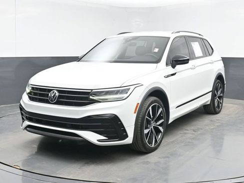 Used 2022 Volkswagen Tiguan SE R-Line FWD image 10