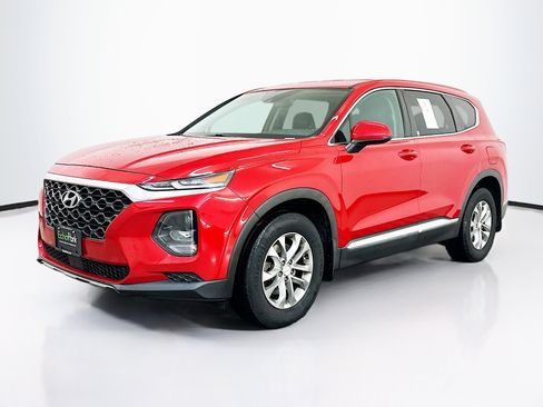 Used 2020 Hyundai Santa Fe SE AWD/4WD image 3