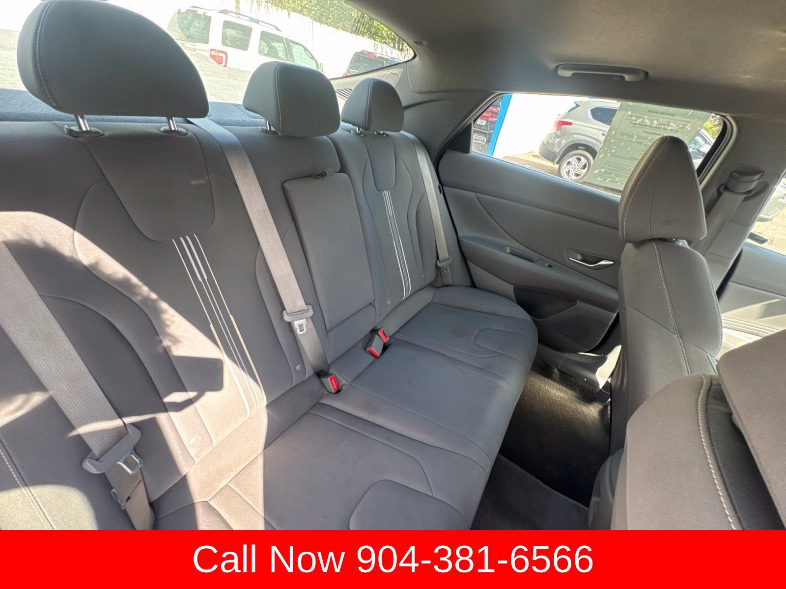 Used 2025 Hyundai Elantra SEL FWD image 19
