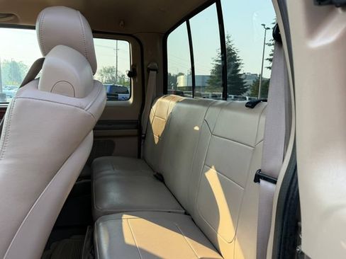 Used 2004 Ford F350 4x4 SuperCab Super Duty image 16