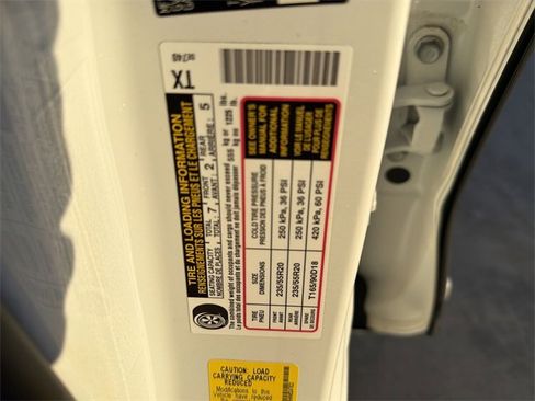 Certified 2022 Toyota Highlander Platinum image 36