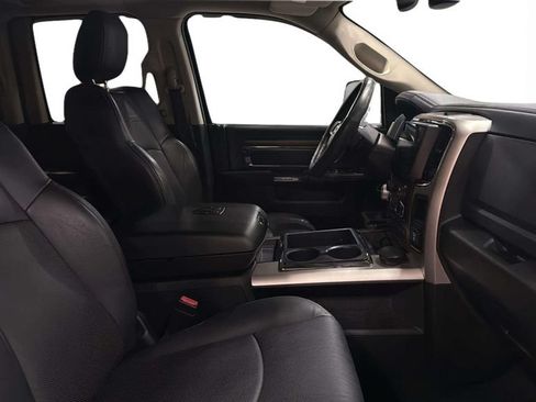 Used 2015 RAM 1500 Laramie w/ Trailer Tow Group AWD/4WD image 8