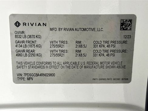 Used 2024 Rivian R1S Adventure image 41