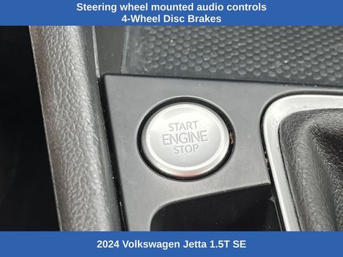 Used 2024 Volkswagen Jetta SE image 9