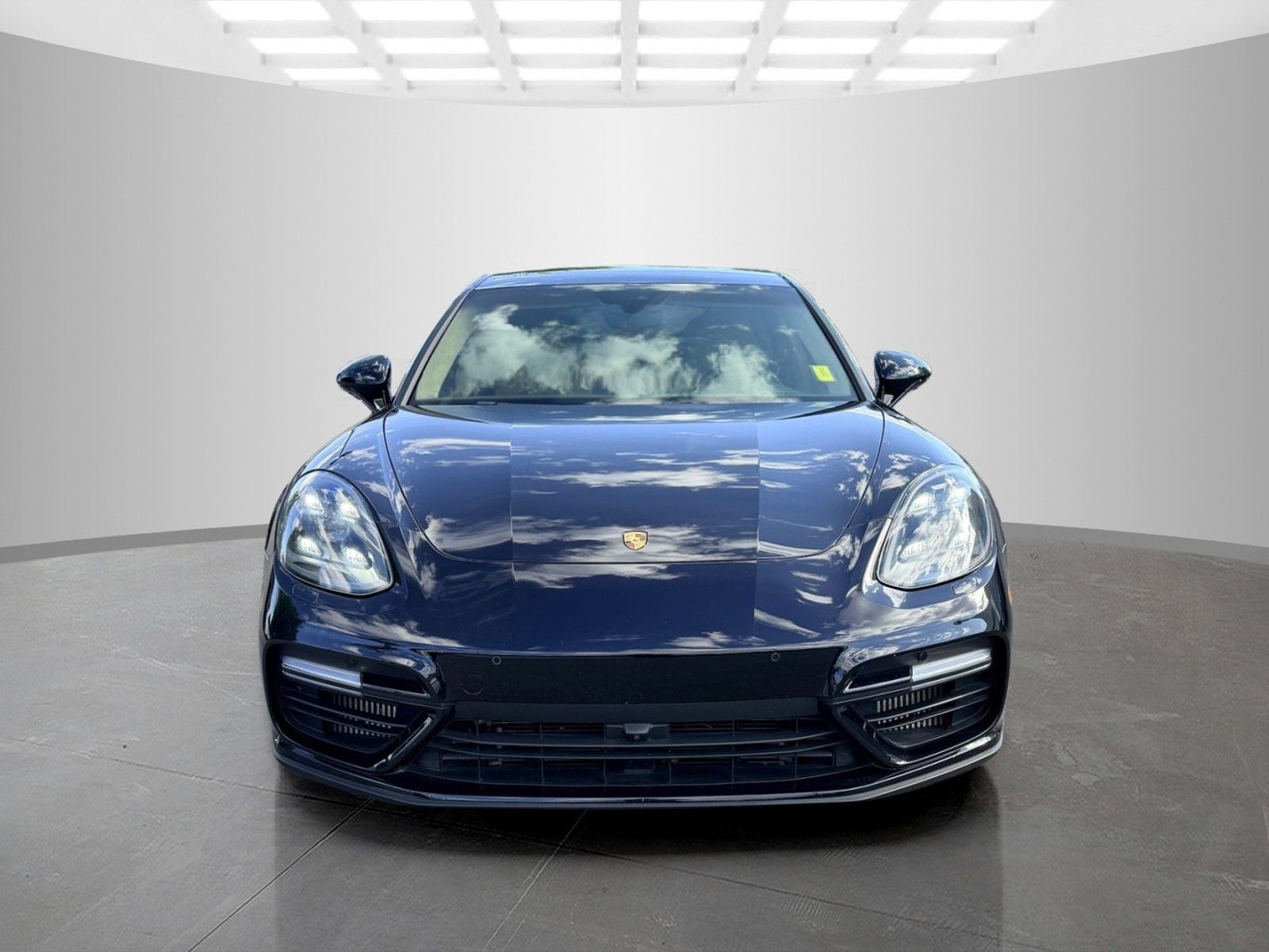 Used 2017 Porsche Panamera Turbo AWD/4WD image 2