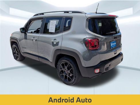 Used 2020 Jeep Renegade Altitude FWD image 4