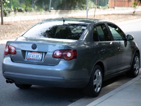 Used 2008 Volkswagen Jetta S FWD image 4