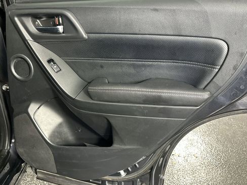 Used 2018 Subaru Forester 2.5i Touring w/ Popular Package #3B image 35