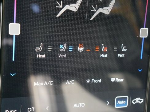 Used 2024 RAM 2500 Limited image 21