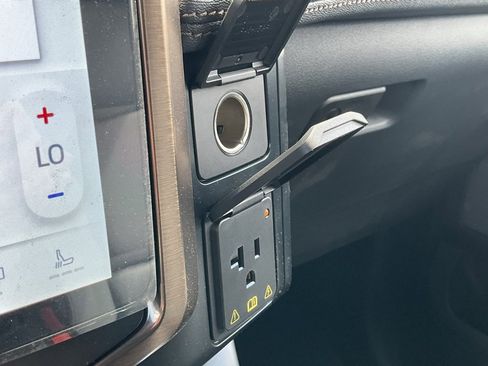 New 2025 Ford F150 Lightning Lariat image 16