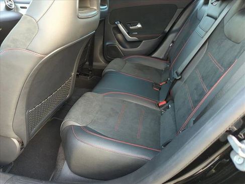 Used 2023 Mercedes-Benz CLA 250 image 13