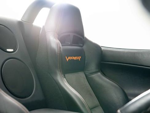 Used 2005 Dodge Viper SRT-10 w/ Copperhead Edition Group RWD image 28