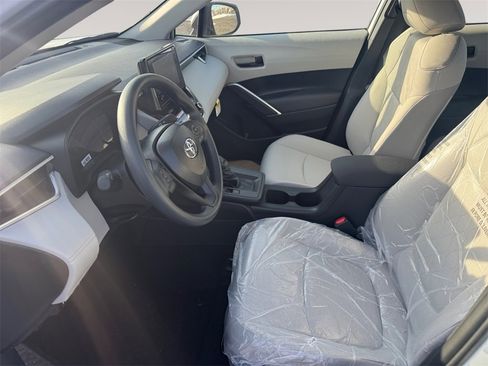 New 2026 Toyota Corolla Cross L image 9