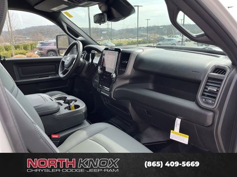 New 2026 RAM 5500 Tradesman AWD/4WD image 27