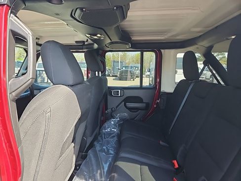 Used 2021 Jeep Wrangler Unlimited Sport image 14