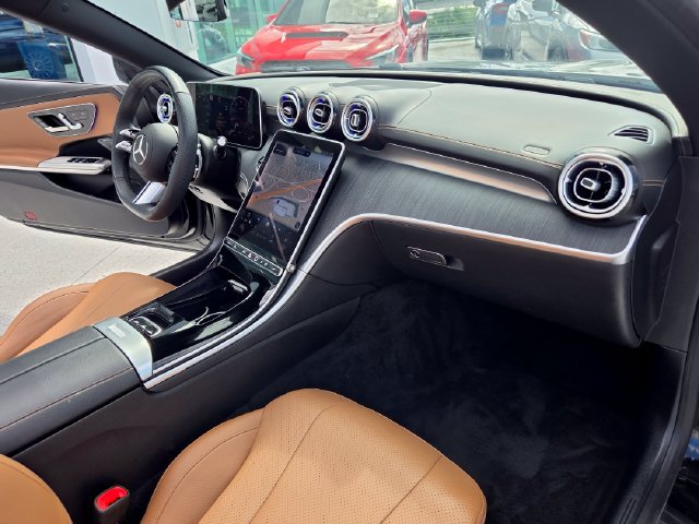 Used 2024 Mercedes-Benz CLE 300 4MATIC Cabriolet image 26