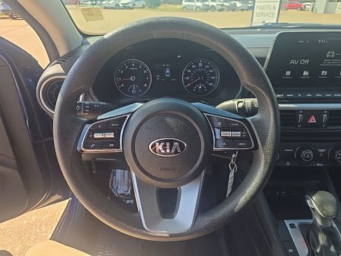 Used 2020 Kia Forte LXS image 13