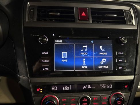 Used 2017 Subaru Outback 2.5i Premium image 20