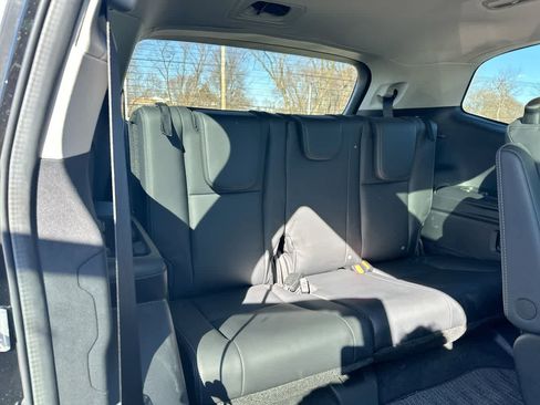 Certified 2023 Subaru Ascent Limited w/ Technology Package image 27