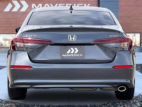 Used 2025 Honda Civic Sport image 6