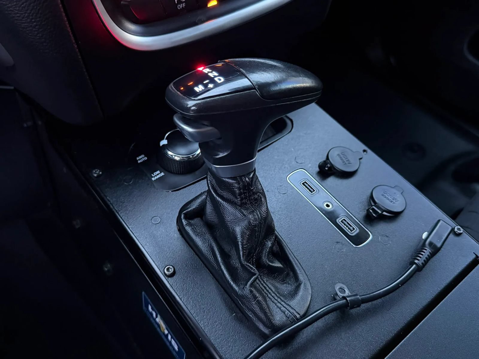 Used 2020 Dodge Durango AWD image 32