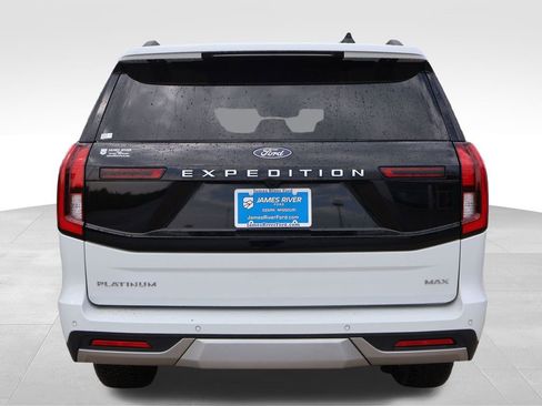 Used 2025 Ford Expedition Max Platinum AWD/4WD image 4