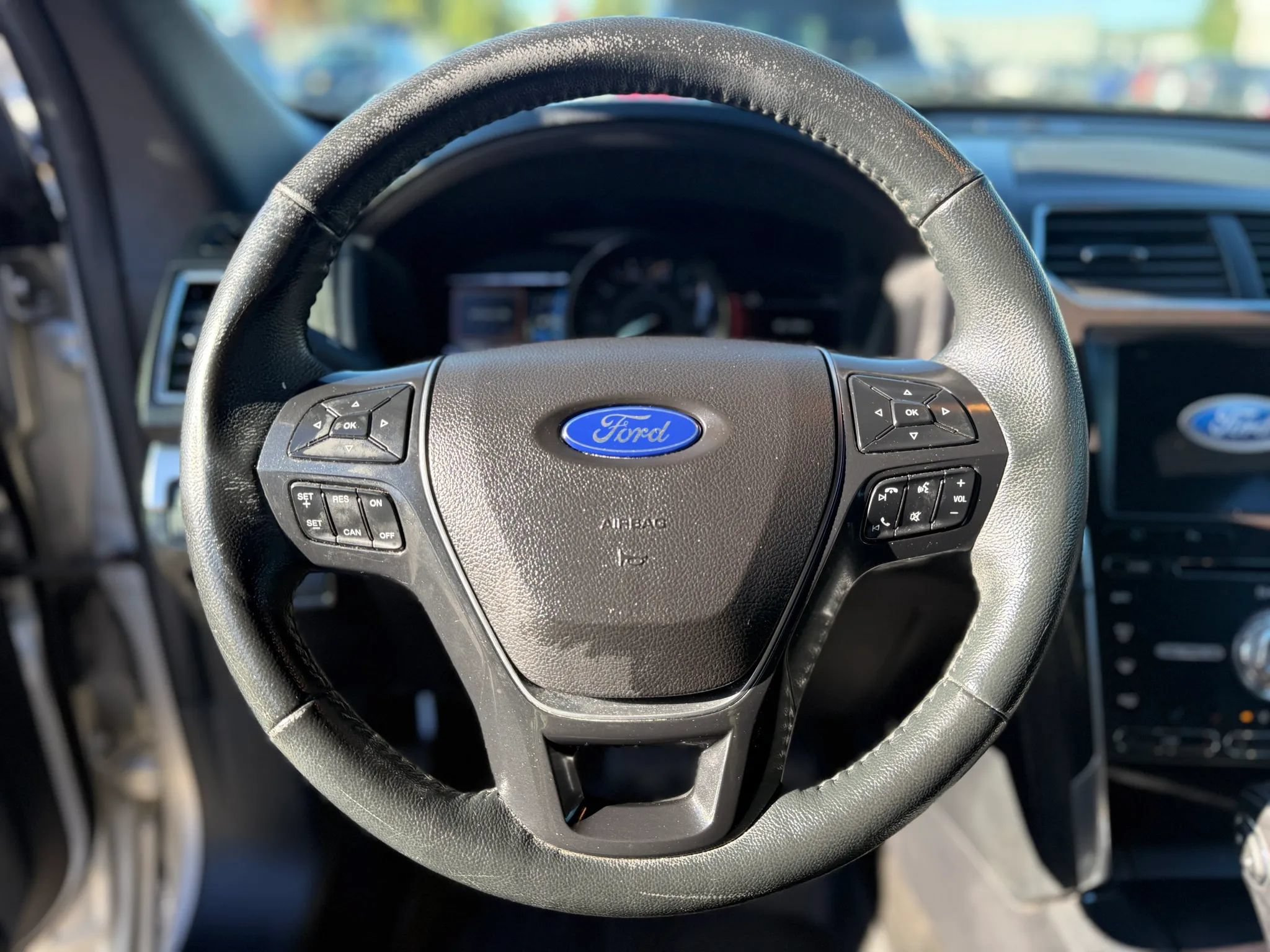 Used 2018 Ford Explorer Limited FWD image 24