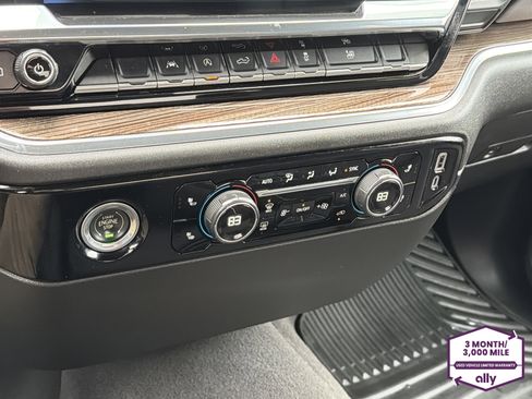 Used 2023 Chevrolet Silverado 1500 LT image 24