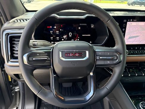 New 2026 GMC Canyon AT4 AWD/4WD image 15