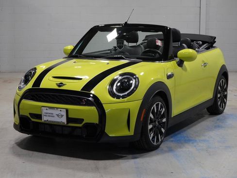 Certified 2024 MINI Cooper S FWD image 1
