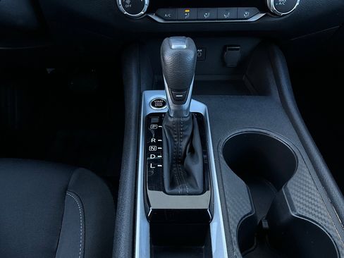 Used 2025 Nissan Altima 2.5 SV image 23