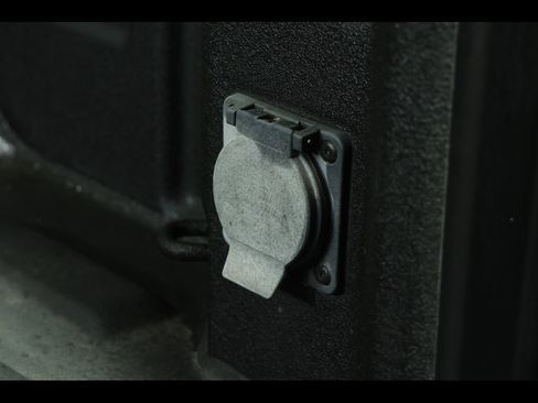 Used 2022 Chevrolet Silverado 1500 LT w/ Protection Package image 16