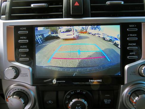 Used 2020 Toyota 4Runner SR5 image 31