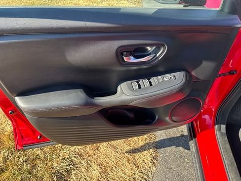 Certified 2024 Honda HR-V Sport image 10