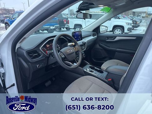 Used 2022 Ford Escape SE w/ Cold Weather Package image 25