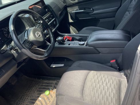 Used 2022 Nissan Pathfinder SV w/ SV Premium Package AWD/4WD image 3