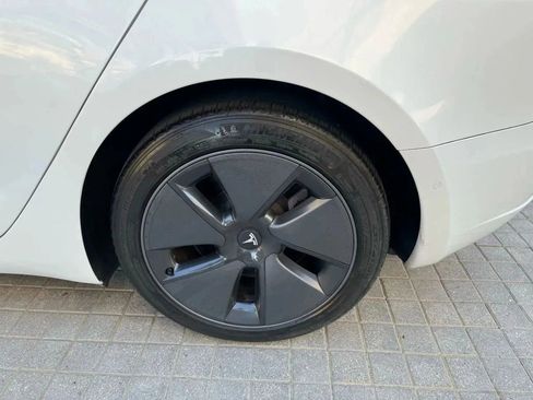 Used 2023 Tesla Model 3 Standard Range image 30