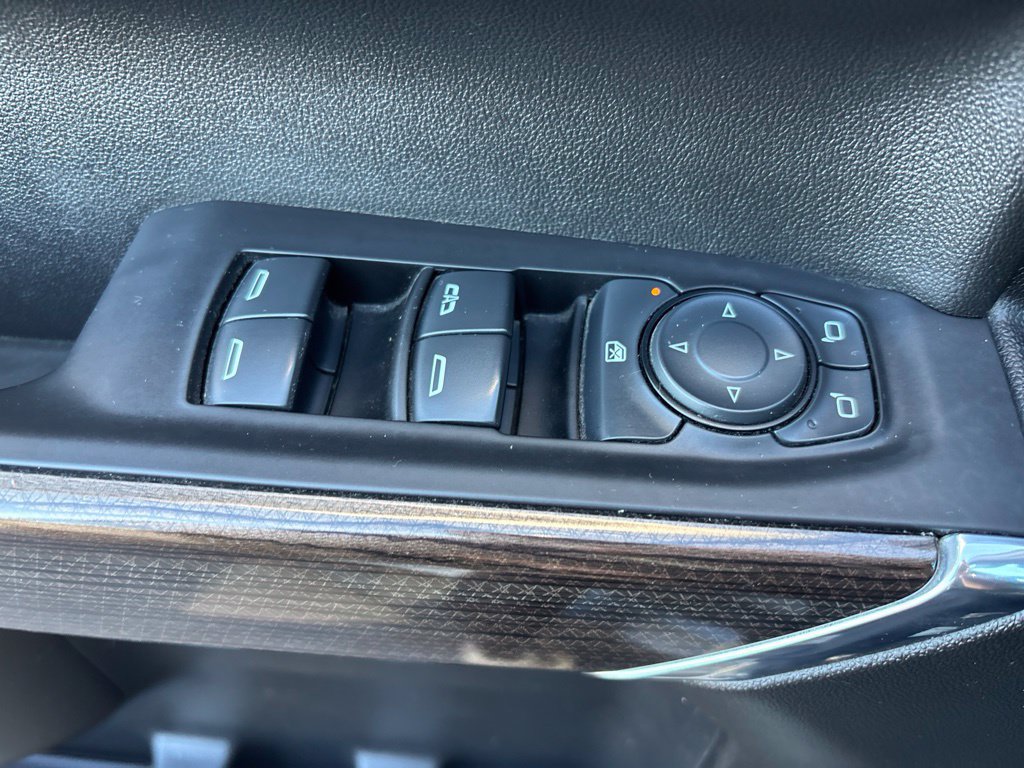 Used 2021 Chevrolet Silverado 1500 RST AWD/4WD image 16