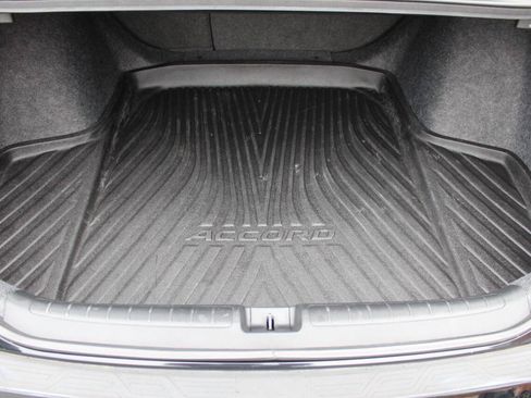 Used 2022 Honda Accord Sport image 19