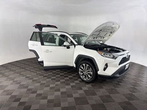 Used 2019 Toyota RAV4 XLE Premium w/ All Weather Liner Package image 14