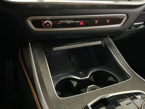 Certified 2023 BMW X7 xDrive40i w/ Premium Package image 15