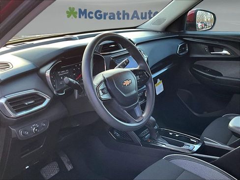 Used 2022 Chevrolet TrailBlazer LT w/ Convenience Package FWD image 15