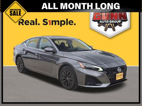 New 2026 Nissan Altima 2.5 SV FWD image 1