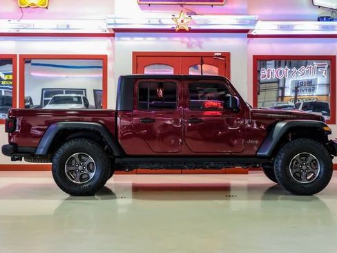 Used 2022 Jeep Gladiator Rubicon w/ Trailer Tow Package AWD/4WD image 9